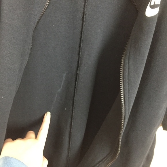 [Nike] Black Zip Up 3/4 Sleeve Activewear Sweatshirt - Picture 5 of 7